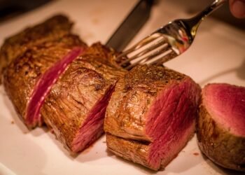 No-Fuss Dinners: 10 Recipes That Are Quick, Easy, and Satisfying