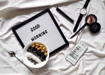 Smoothie Magic: Transform Breakfast with These Fruit Blends