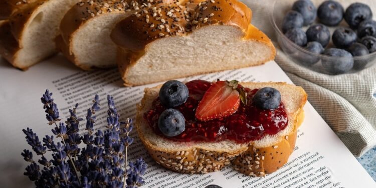 Breakfast Boost: 10 Nutritious Recipes for a Healthy Morning