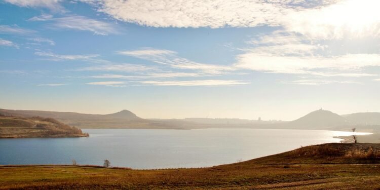 Revitalize Your Routine: Refreshing Morning Drinks to Start Your Day