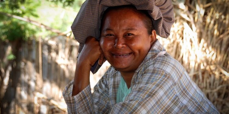 Satisfy Your Sweet Tooth: Dessert-Inspired Fruit Smoothie Recipes