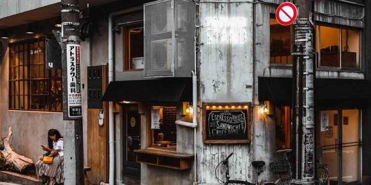 Cool Down: The Ultimate Guide to Refreshing Beverages