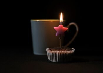 Cupcake Decorating 101: Transform Simple Recipes into Stunning Creations!