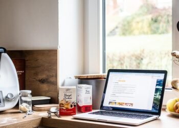 The 30-Minute Lunch: Quick Recipes for Your Hectic Schedule