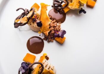 Eat Well, Live Well: Nourishing Low-Cal Recipes for a Balanced Lifestyle