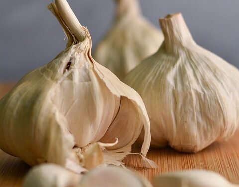 Five Ingredients or Less: Flavorsome Meals Without the Fuss