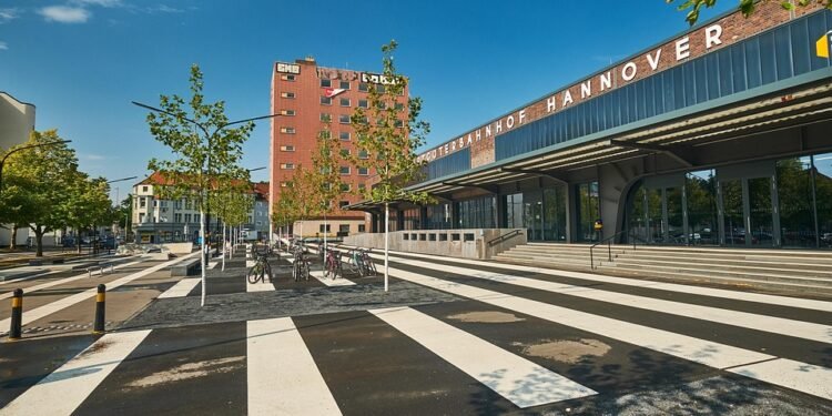 Revitalize Your Routine: Incorporating Green Smoothies into Your Day