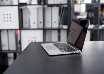 Pro Tips for Perfect Pie Crusts: Flaky, Buttery, and Delicious!