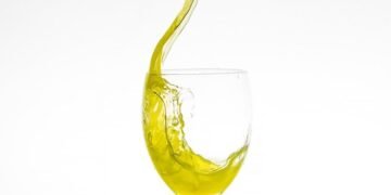 Juice Detox Made Easy: Simple Recipes for a Fresh Start