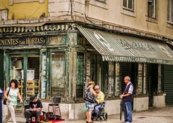 Decadent Yet Light: Fruit Desserts for Every Occasion