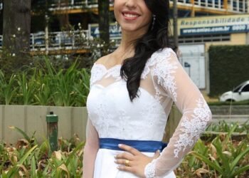 Tart Perfection: Balancing Sweet and Savory Flavors in Every Bite