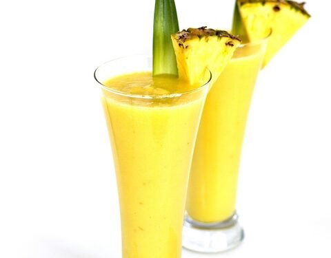 Smoothie Hacks: How to Elevate Your Blend Game