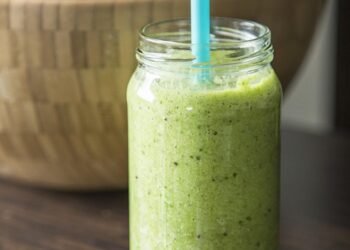 Blend and Thrive: Easy Smoothies for Accelerated Weight Loss