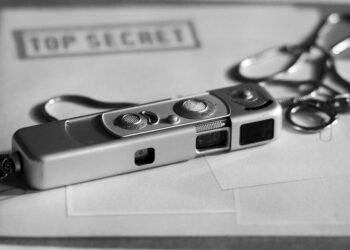 “Secrets to Silky Smooth Mousse: Tips from Professional Chefs”