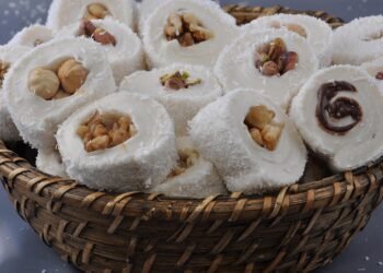 Dunkable Delights: Gourmet Cookies for Your Coffee Break